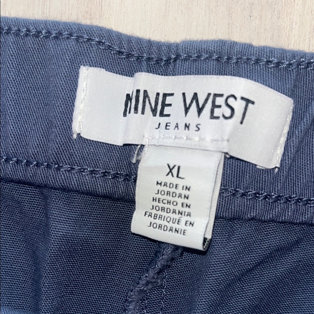 Nine West Vintage Indigo Skorts - Picture 7 of 12